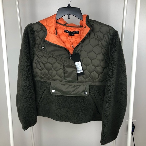 NWT Veronica Beard Leo High Pile Fleece Quilted Pullover size M - Picture 8 of 15